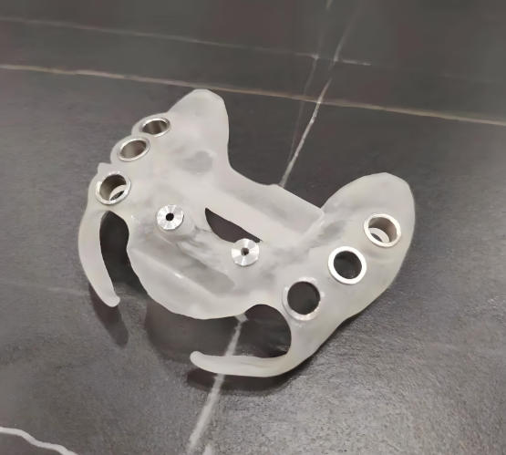 定制式牙科种植用导板厂家