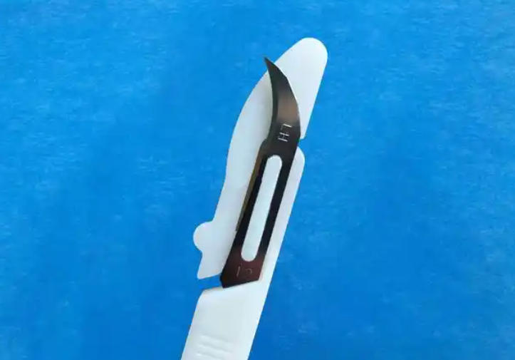 BK-1160A 一次性使用无菌塑柄眼科手术刀 厂家